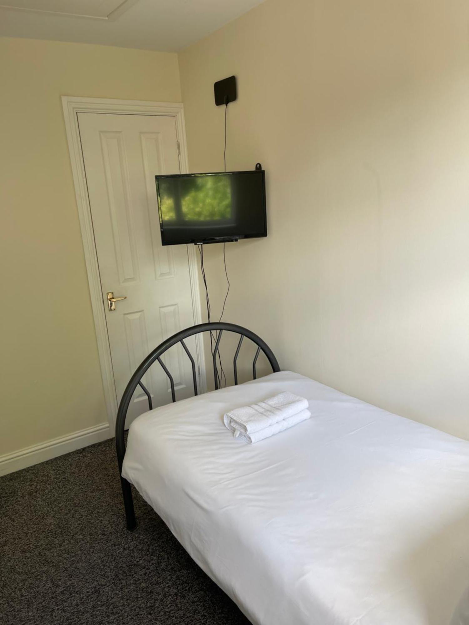 House Number 4 Sleeps Up To 4 With Smart Tvs In Every Room Wellington (Shropshire) Exterior foto